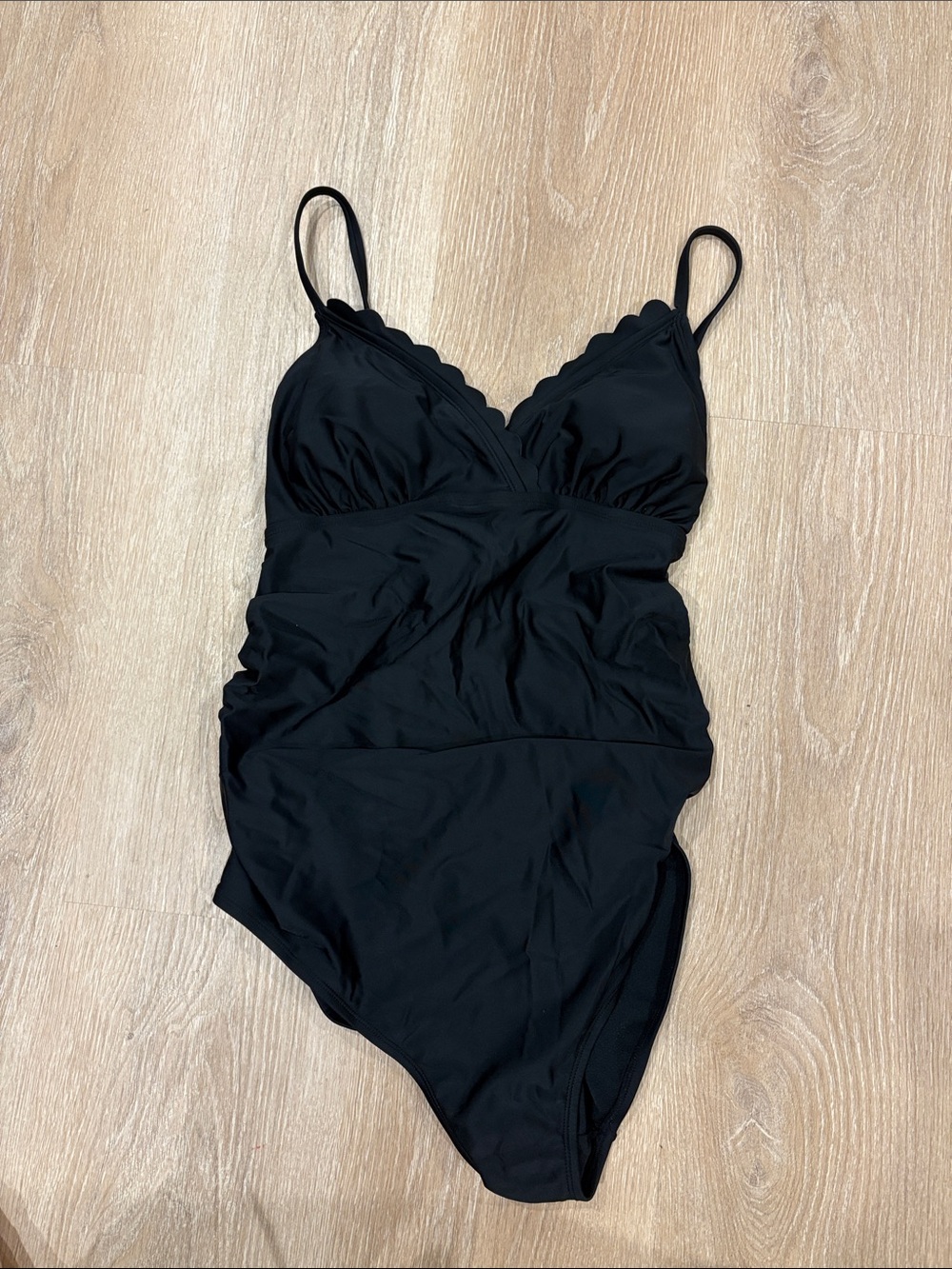 Isabel Maternity Black One-Piece Swimsuit L Good